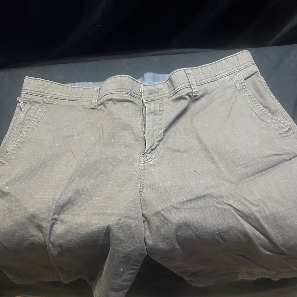 Mens Gray ShortsWeatherproof BrandSize 42485 Mens Gray ShortsWeatherproof BrandSize 42485